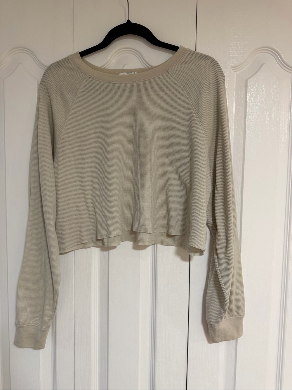 Double Zero Cropped Ribbed Long-Sleeve Top in Cream